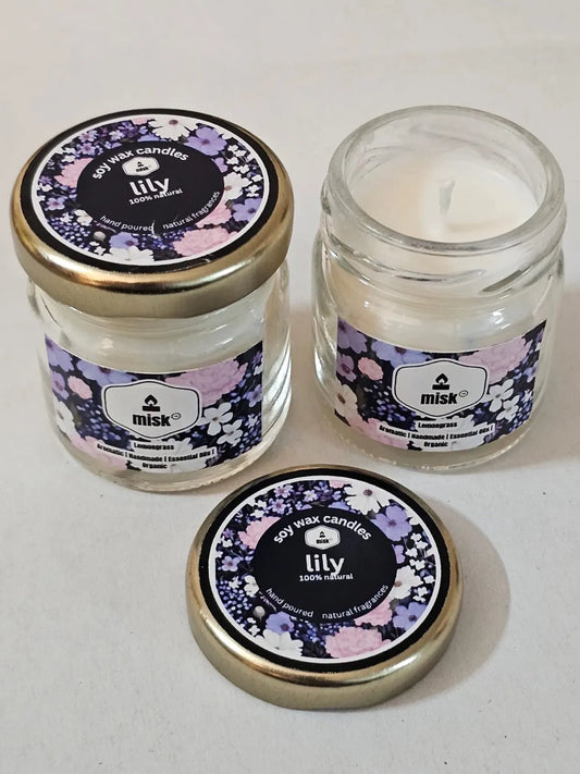 Lily Natural Soy Candle 30g - misk