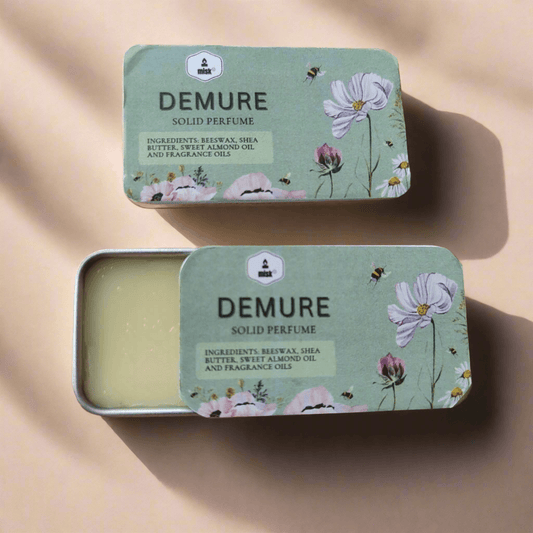 Demure Solid Perfume - Radiant Citrus & Velvety Woods - misk